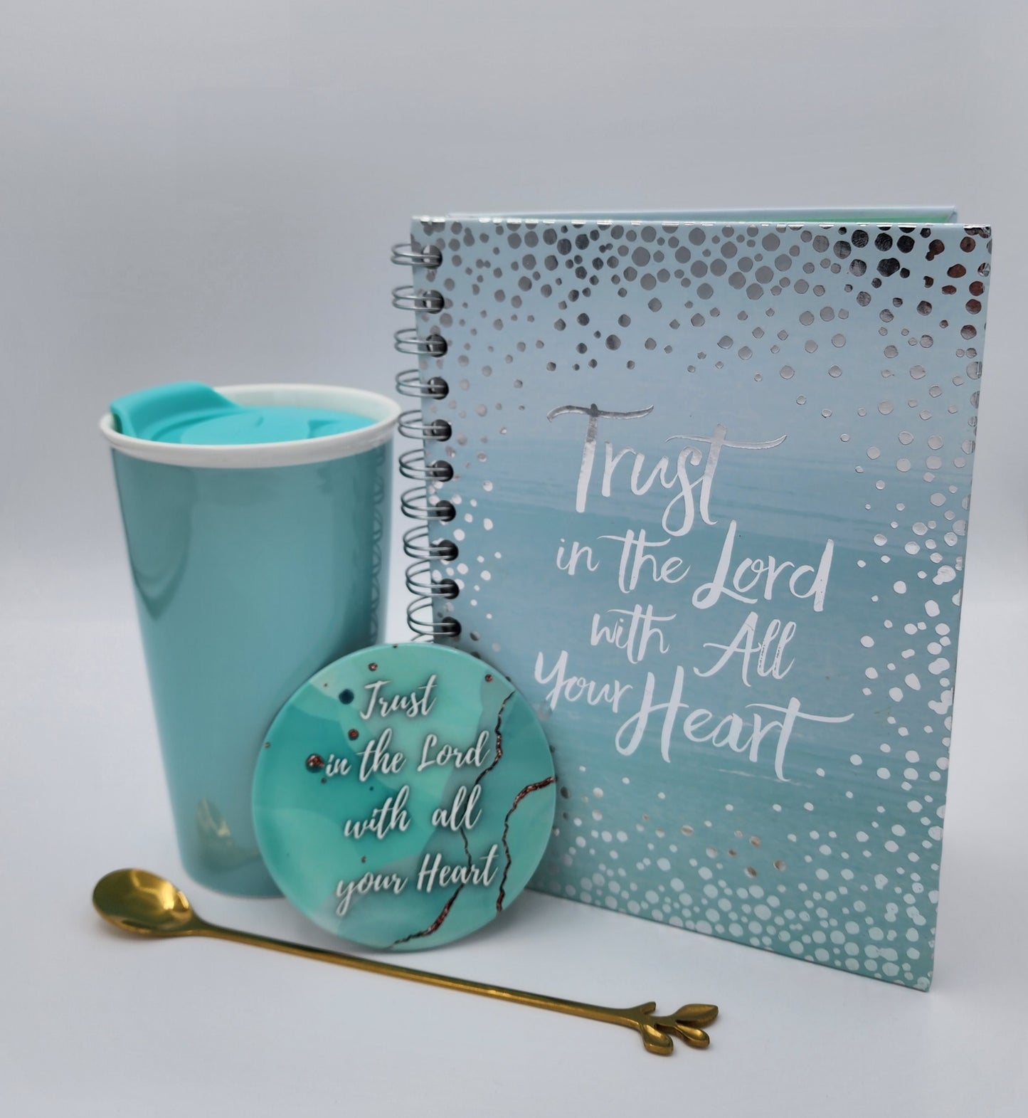Trust in the Lord teal mug set