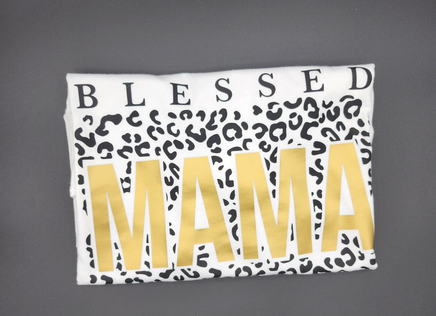 Blessed Mama t-shirt with leopard print